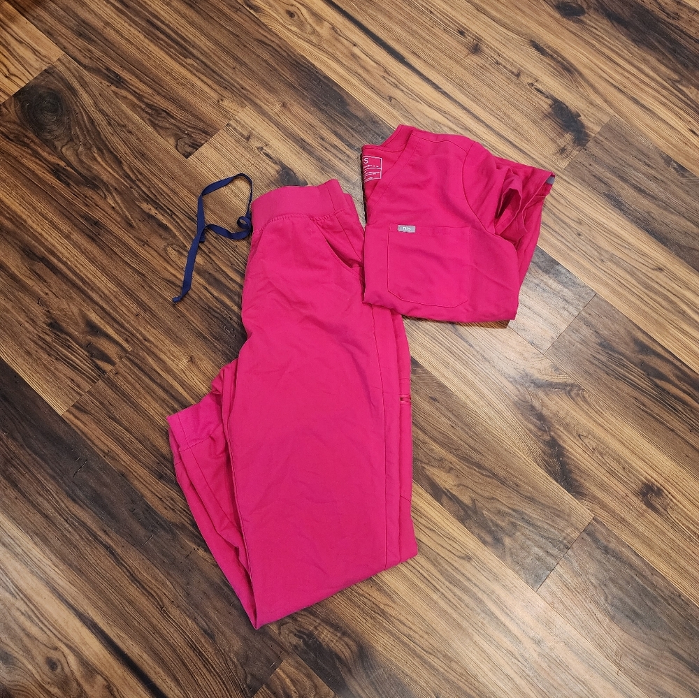 Figs Scrub Top and Jogger